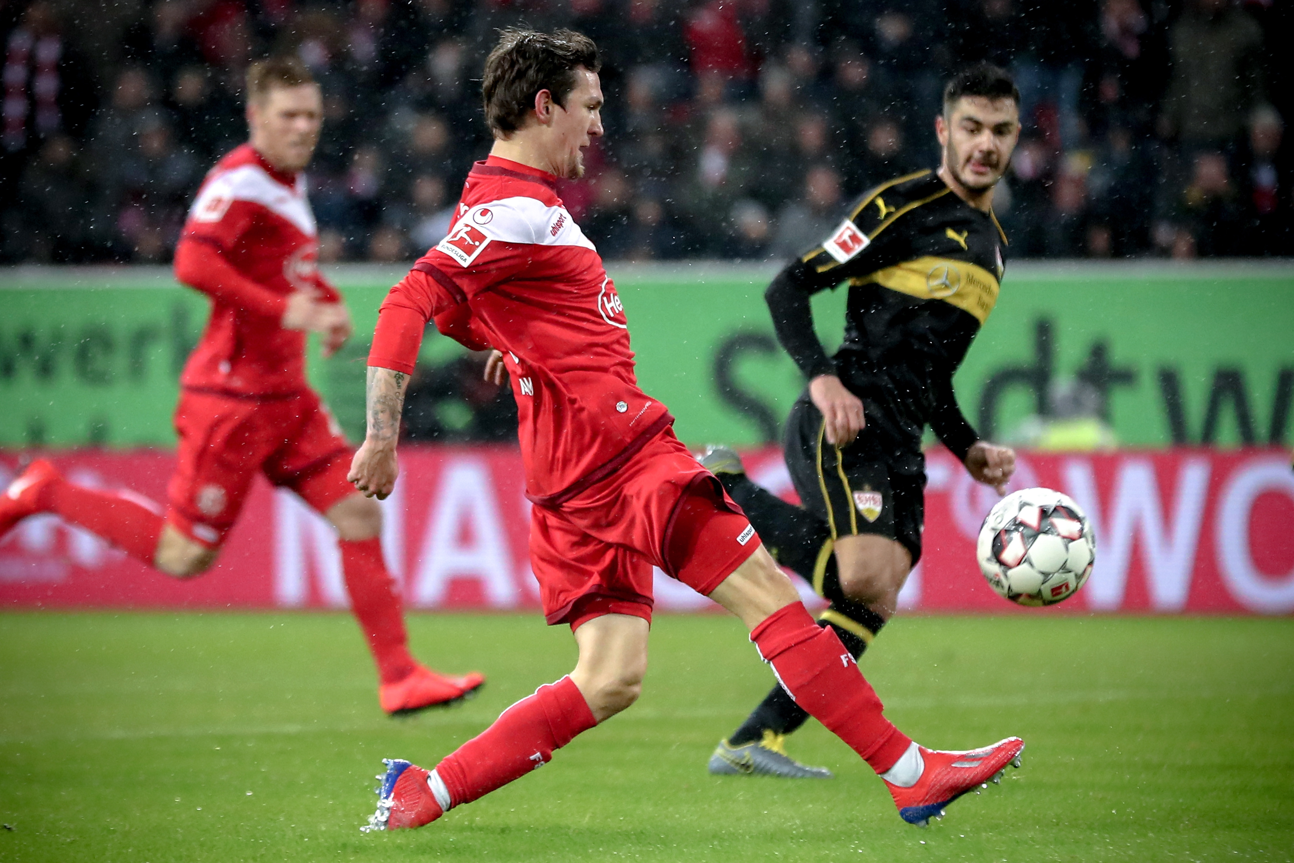 期和长期职 期和长期职