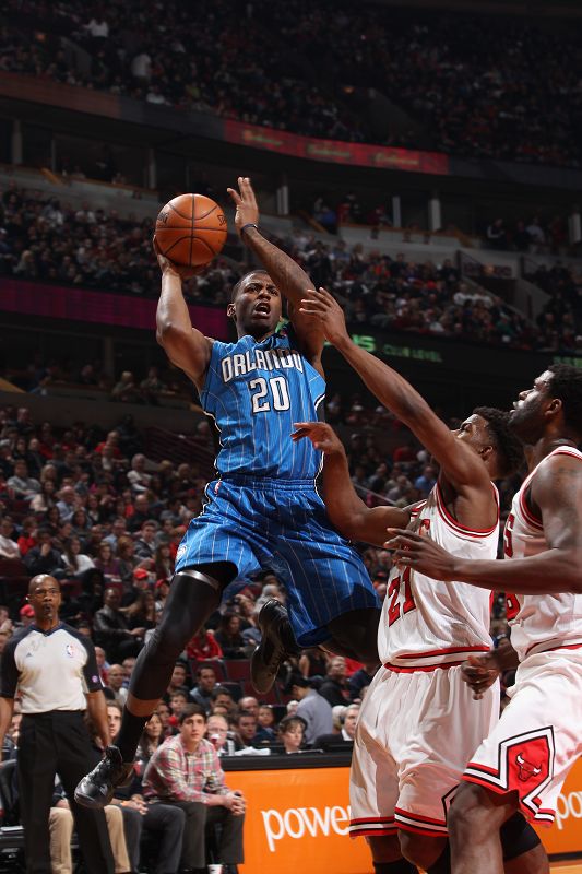 奖台上的荣 奖台上的荣