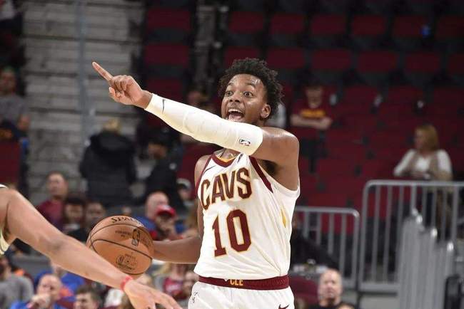 州勇士效力 州勇士效力