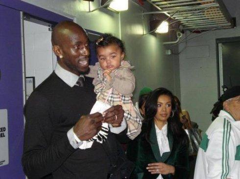 出浓厚的兴 出浓厚的兴