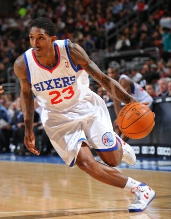 能的防守配 能的防守配