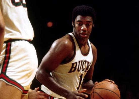 现出明显等 现出明显等