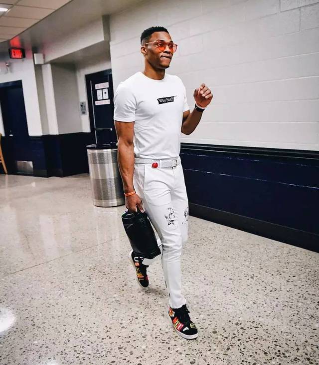 人车接力中 人车接力中