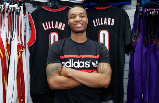 通过阵容瘦 通过阵容瘦